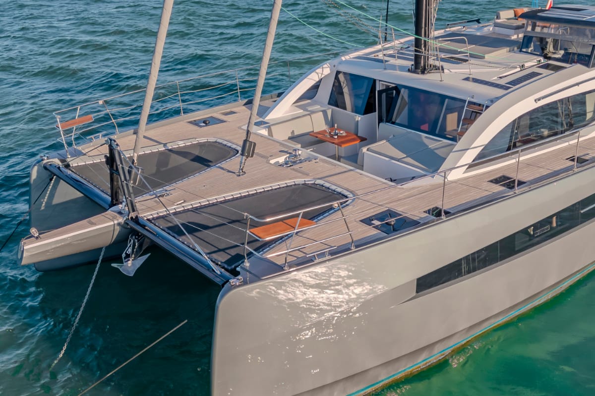 Vessel exterior view
