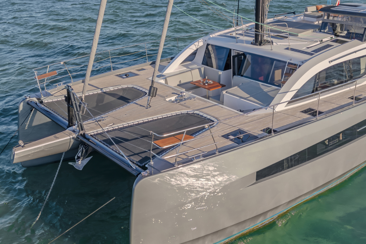 Vessel exterior view