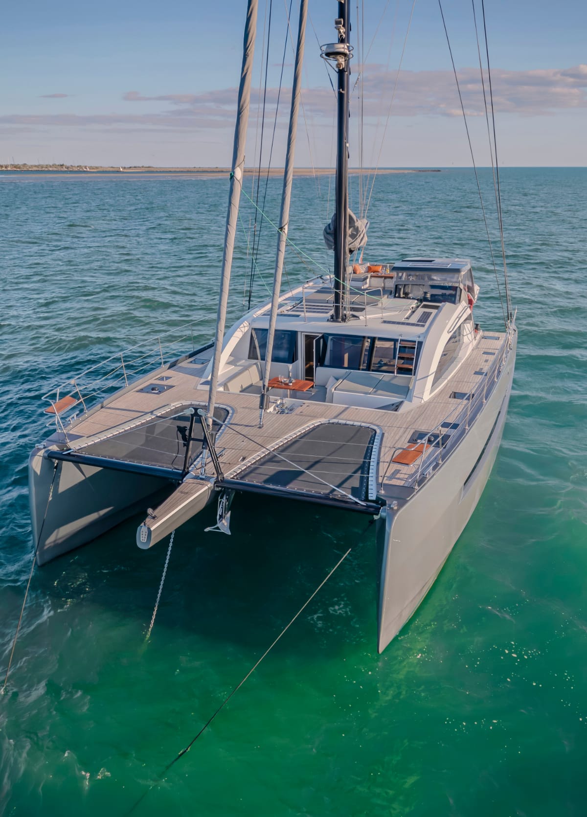 Vessel exterior view